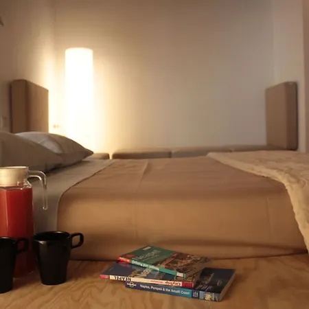 Casa Latina נאפולי