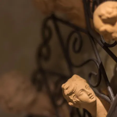 לינה וארוחת בוקר Casa Latina נאפולי