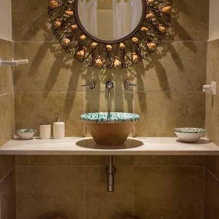 فندق مبيت وإفطار Casa Latina نابولي