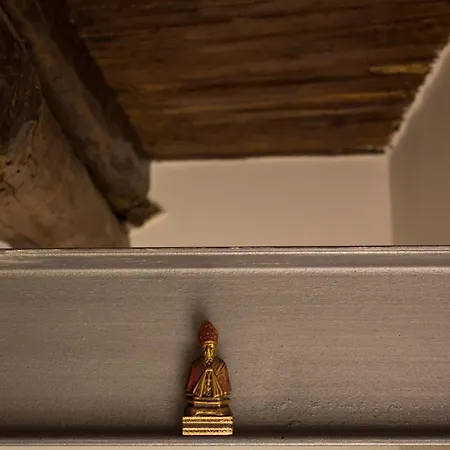 Casa Latina לינה וארוחת בוקר נאפולי