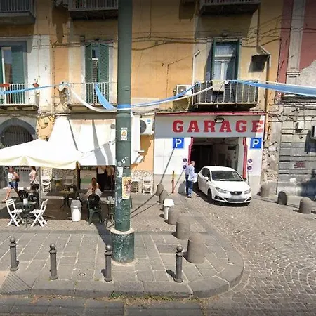 Casa Latina Nocleg ze śniadaniem Neapol