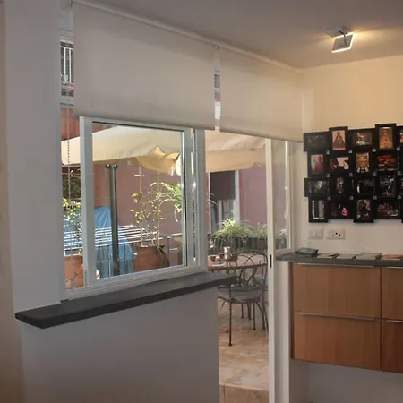 Casa Latina Nocleg ze śniadaniem Neapol