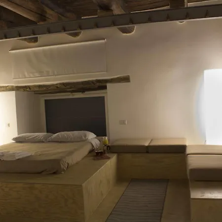 Nocleg ze śniadaniem Casa Latina 3*