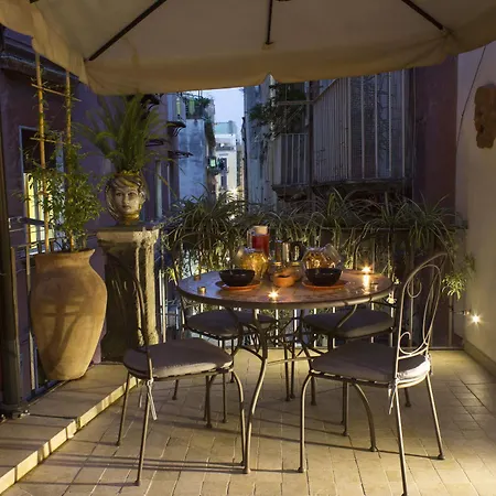 Casa Latina Nocleg ze śniadaniem 3*
